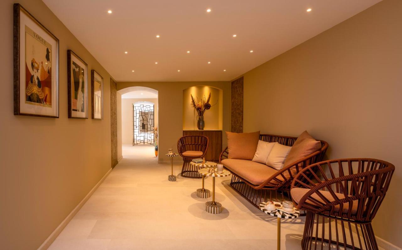 Hotel Byblos Saint Tropez Bagian luar foto