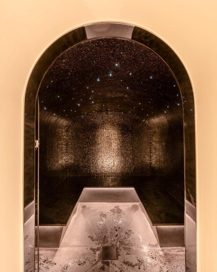 Hotel Byblos Saint Tropez Bagian luar foto